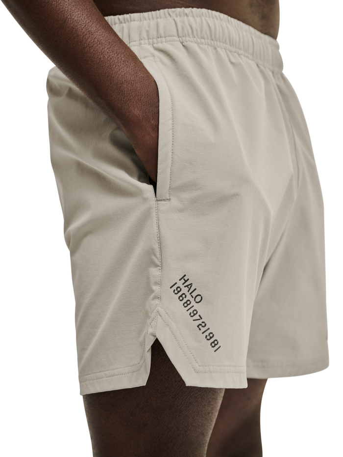 HALO SHORTS, SENECA ROCK, model