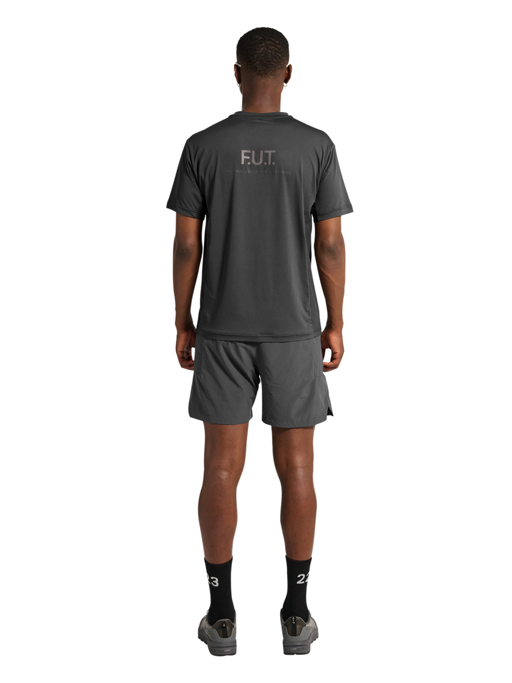 HALO SCOUT SS T-SHIRT, ASPHALT, model