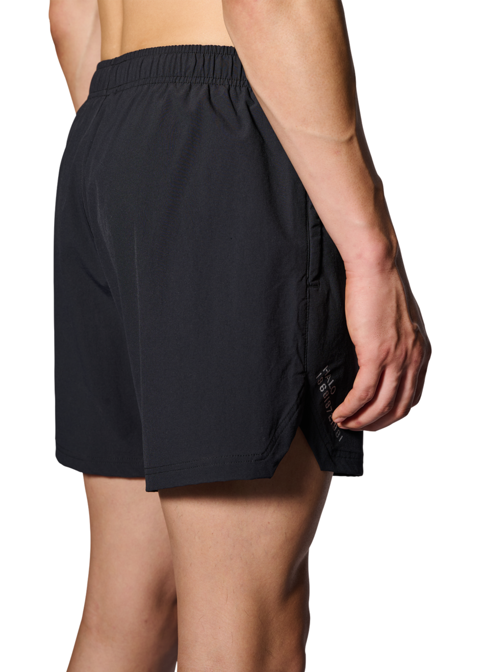 HALO SHORTS, BLACK, model
