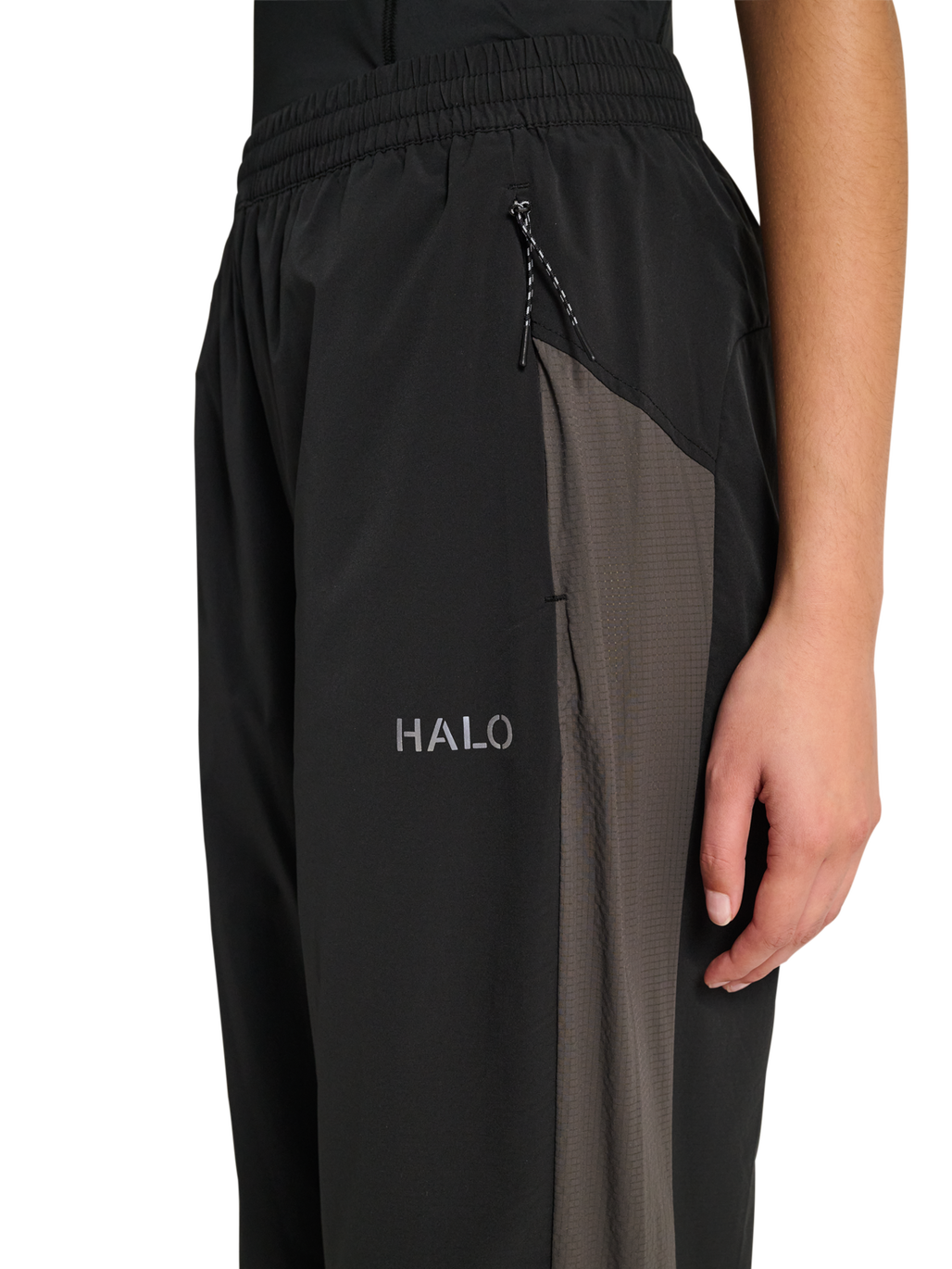 HALO DIVISION PANTS, BLACK, model