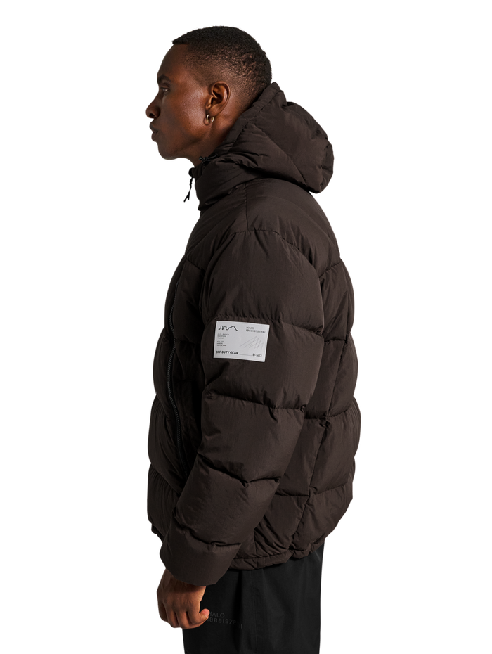 HALO MAVERICK DOWN JACKET, CHOCOLATE TORTE, model