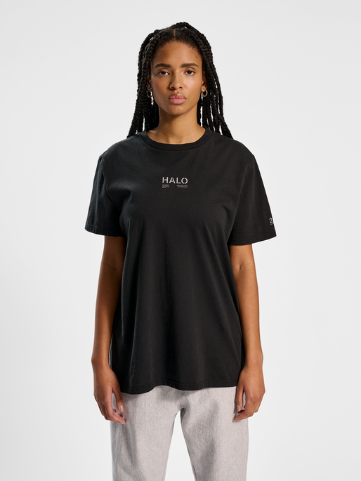 HALO COTTON T-SHIRT, BLACK, model