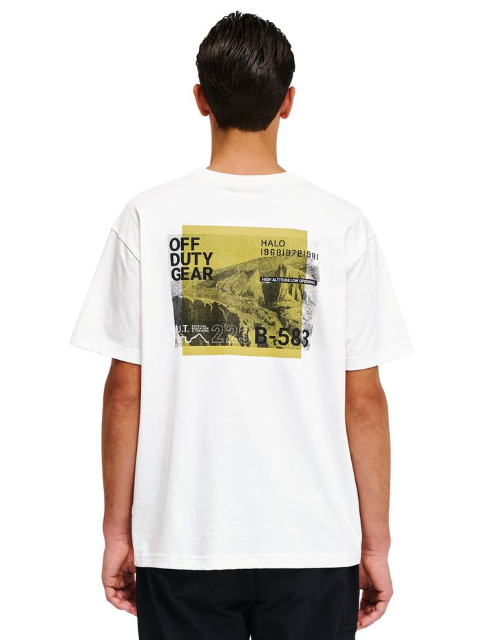 HALO GRAPHIC T-SHIRT 07, MARSHMALLOW, model
