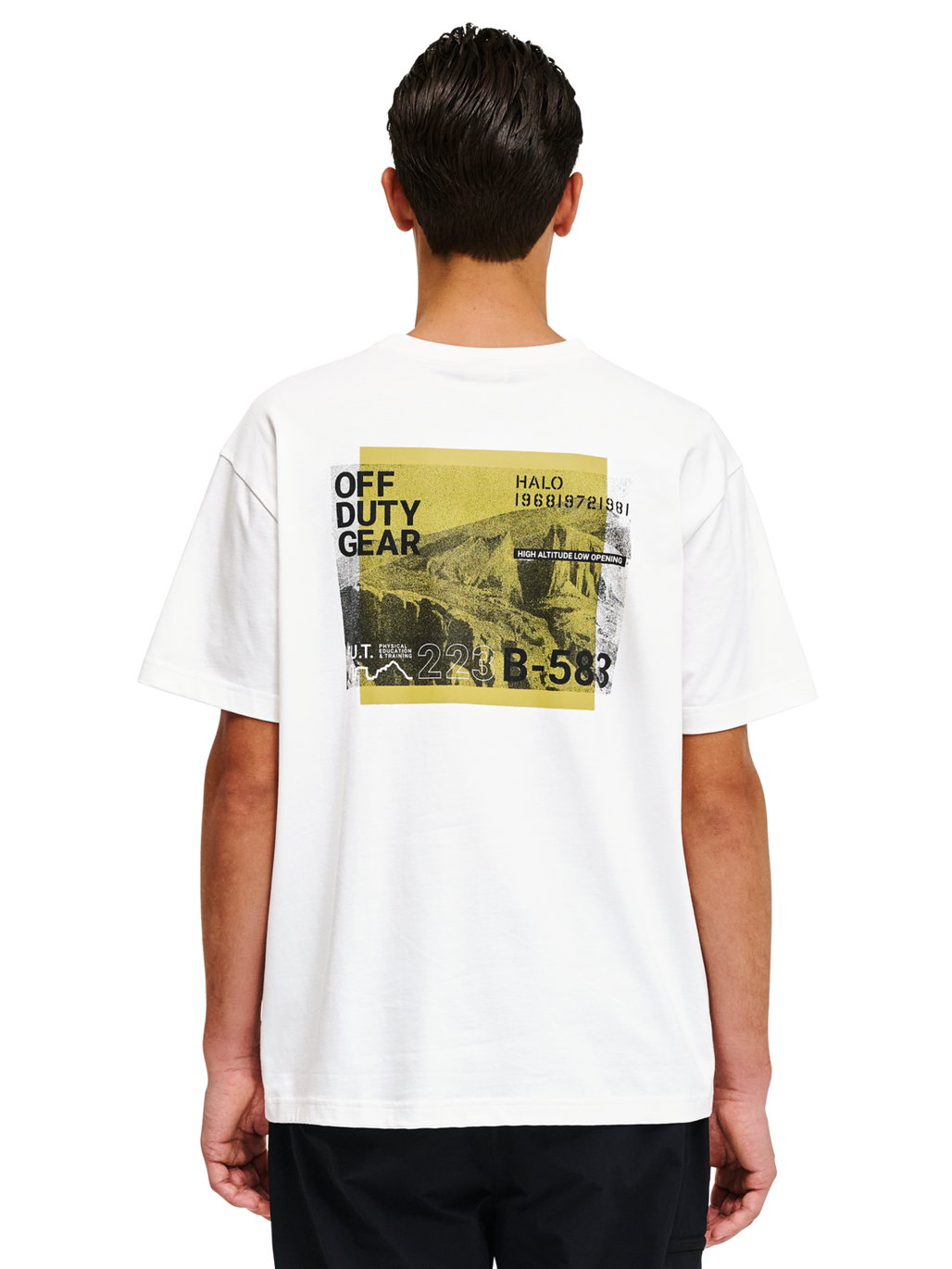 HALO GRAPHIC T-SHIRT 07, MARSHMALLOW, model