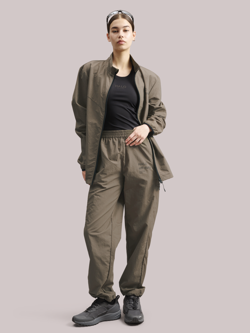 HALO OFF DUTY  JACKET, MOREL, model