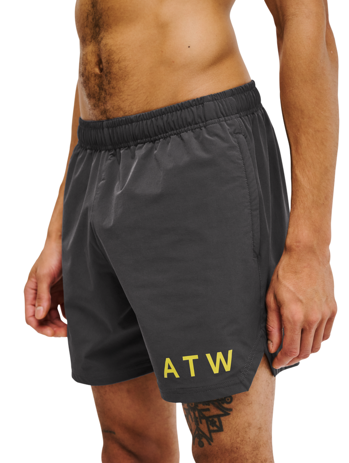 HALO SHORTS, RAVEN/WARM OLIVE, model